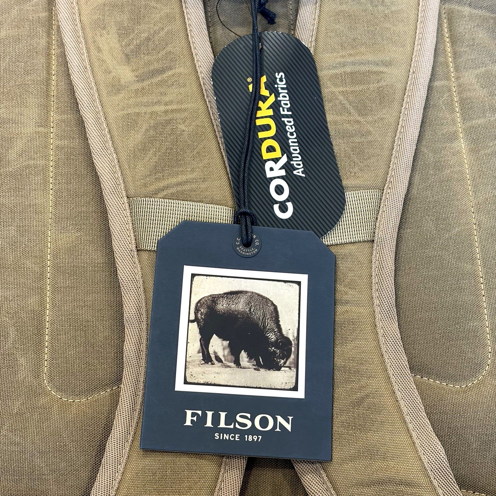 FILSON Surveyor 25L Backpack Dark Tan/Flame 20277987 NWT