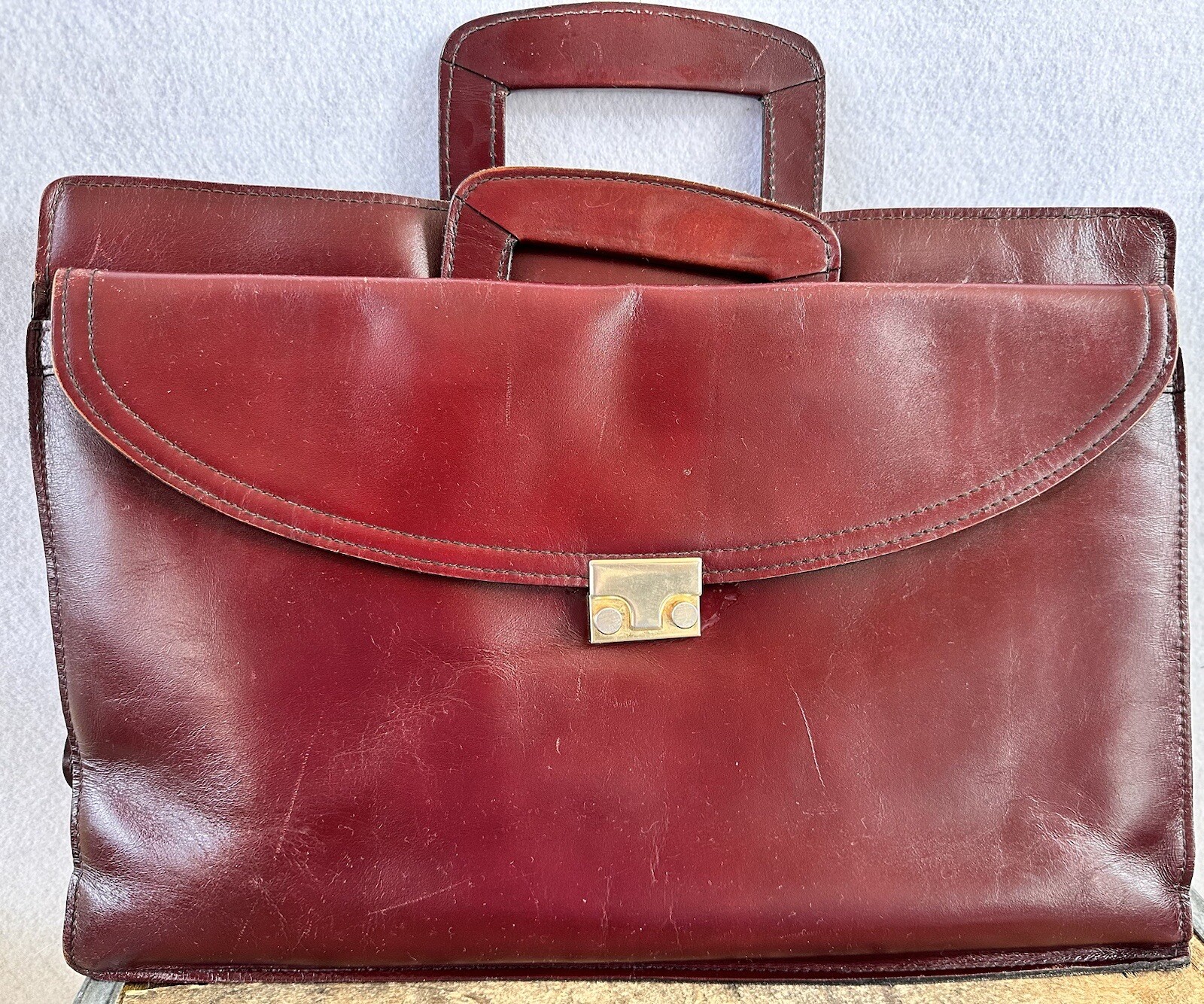 VTG Briefcase Messenger Bag Oxblood Burgundy Belting Leather Handles Strap