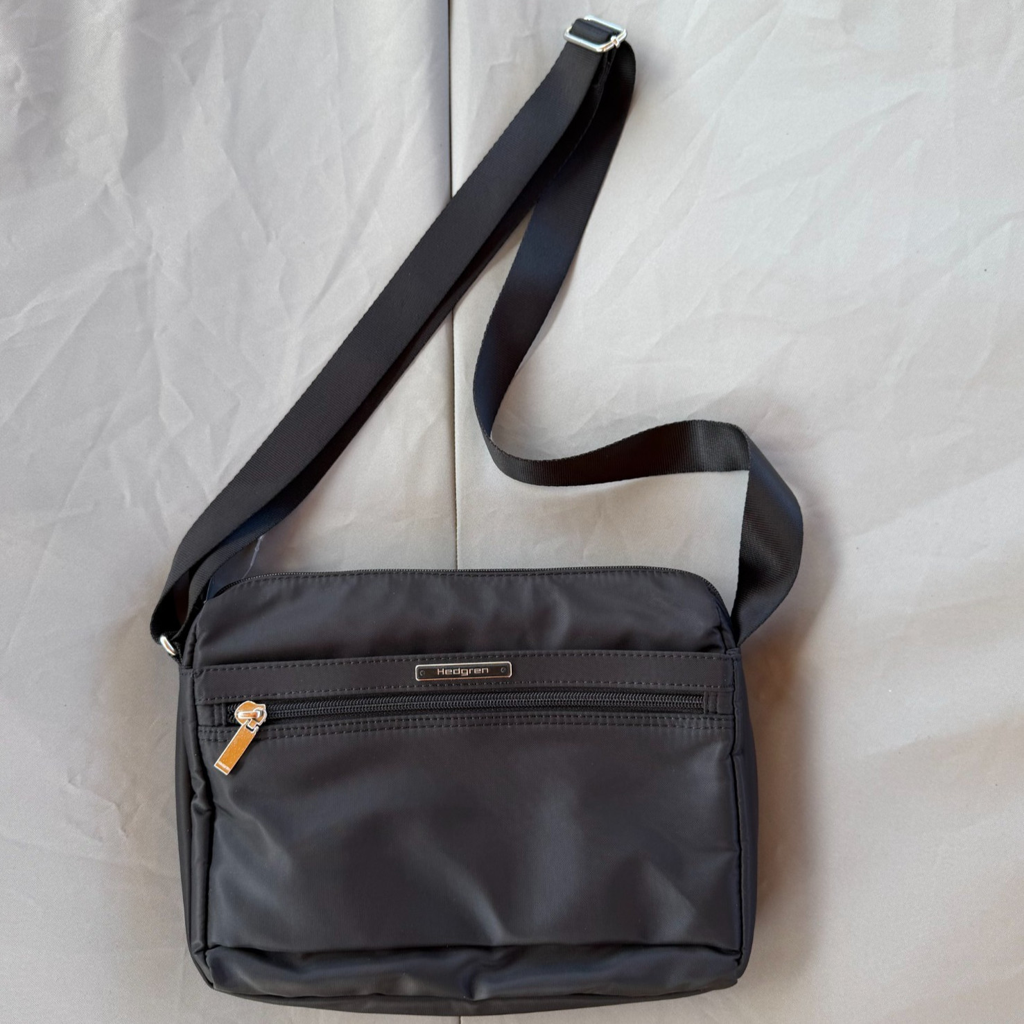 Hedgren Orva L Large Crossbody Bag Black Nylon RFID Messenger Travel NEW NO TAGS