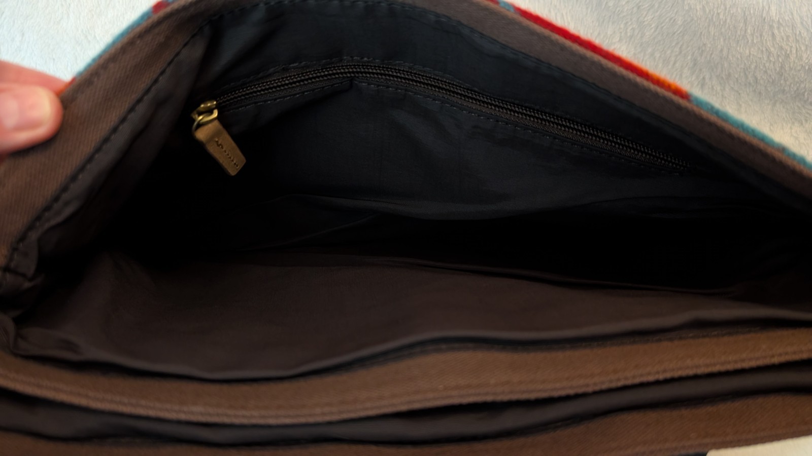 Vtg Pendleton Leather blue red wool Messenger Laptop Bag crossbody EUC