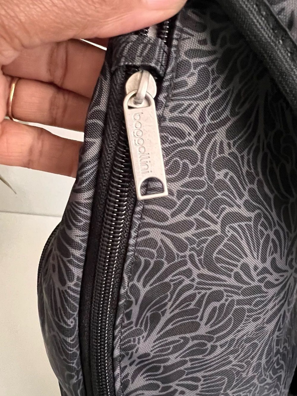 Baggallini Black and Gray Floral-Pattern Sling Bag