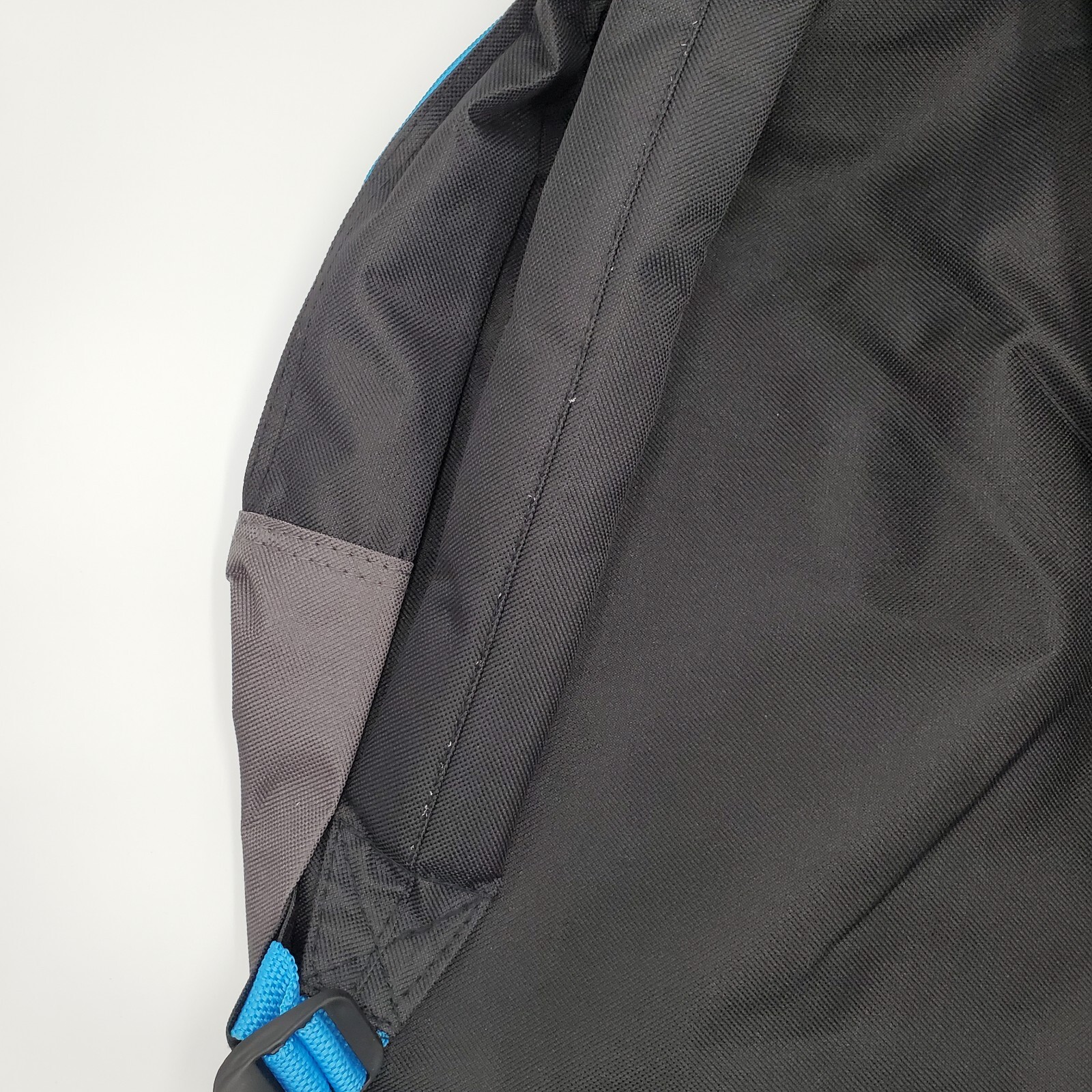 Trailmaker Backpack 16″ Black Gray Blue Big Student Heritage Collection New NWT