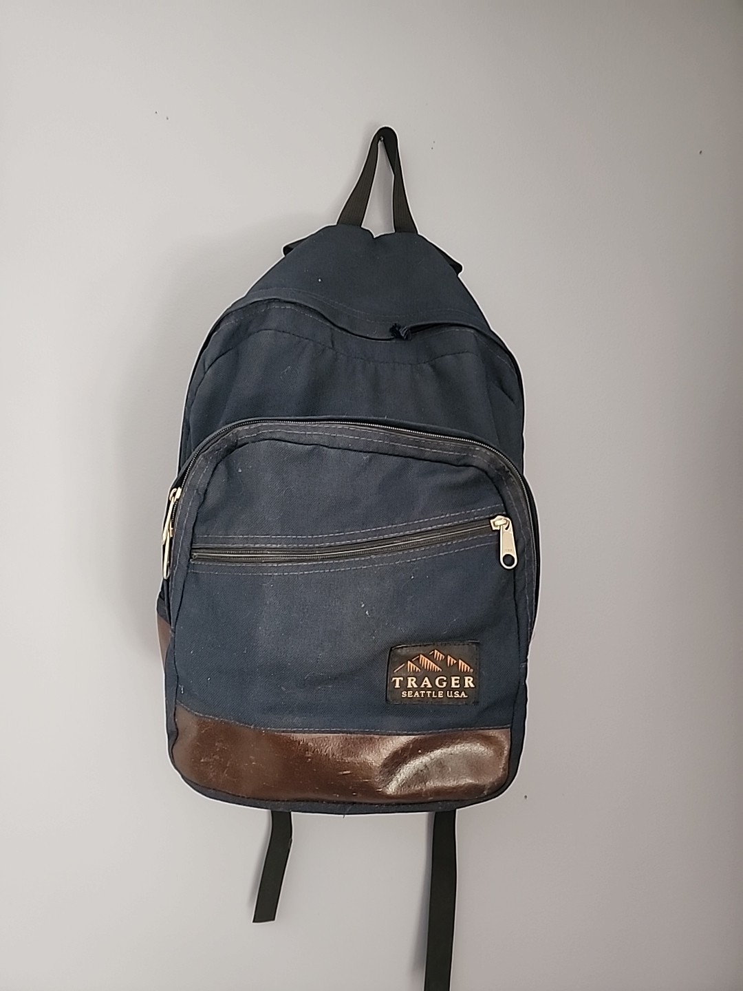 Vintage Trager Seattle Backpack Navy Blue Made USA Outdoors Leather Bottom