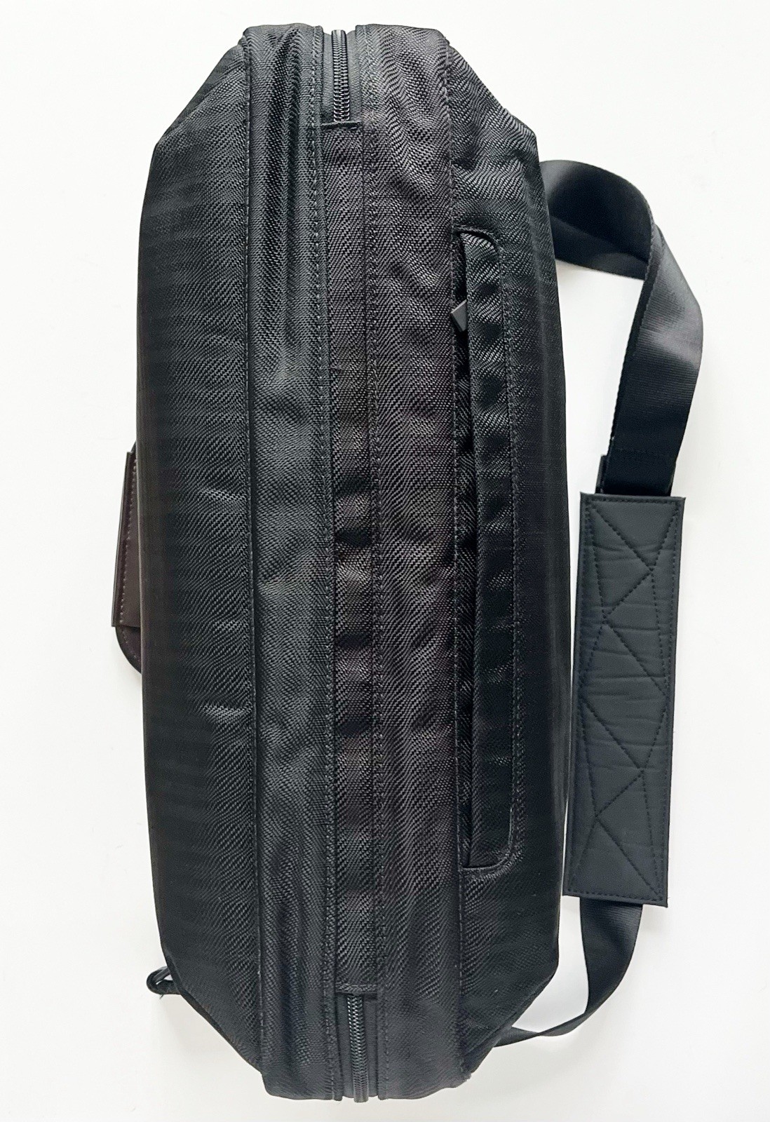 【RARE!】TUMI ❖ Dror Briefcase Black Nylon Brown Leather Reversible Crossbody Bag