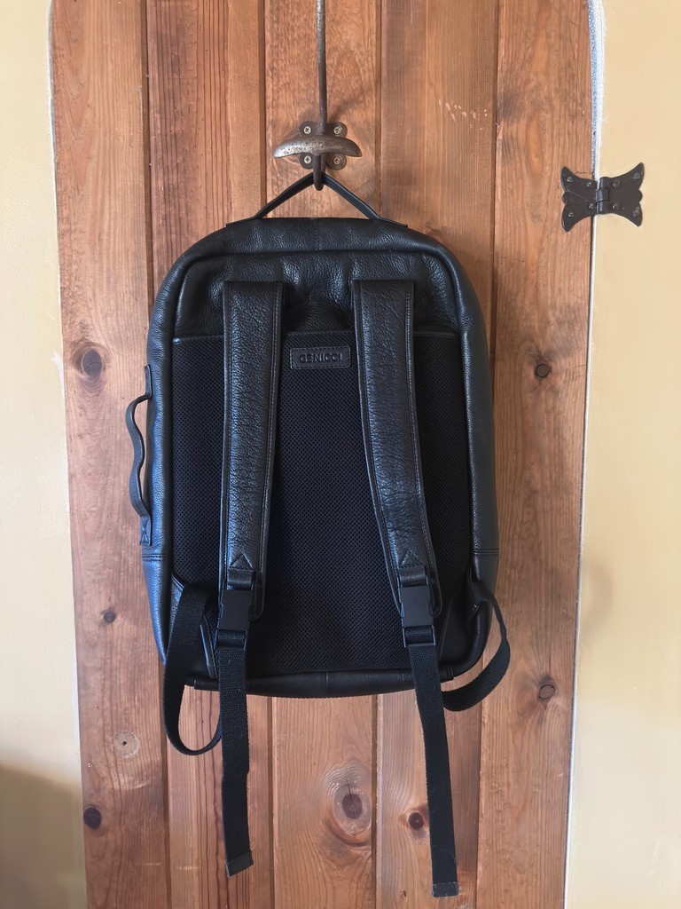 High Quality Black leather backpack/briefcase “Genicci” Netherlands, Unisex