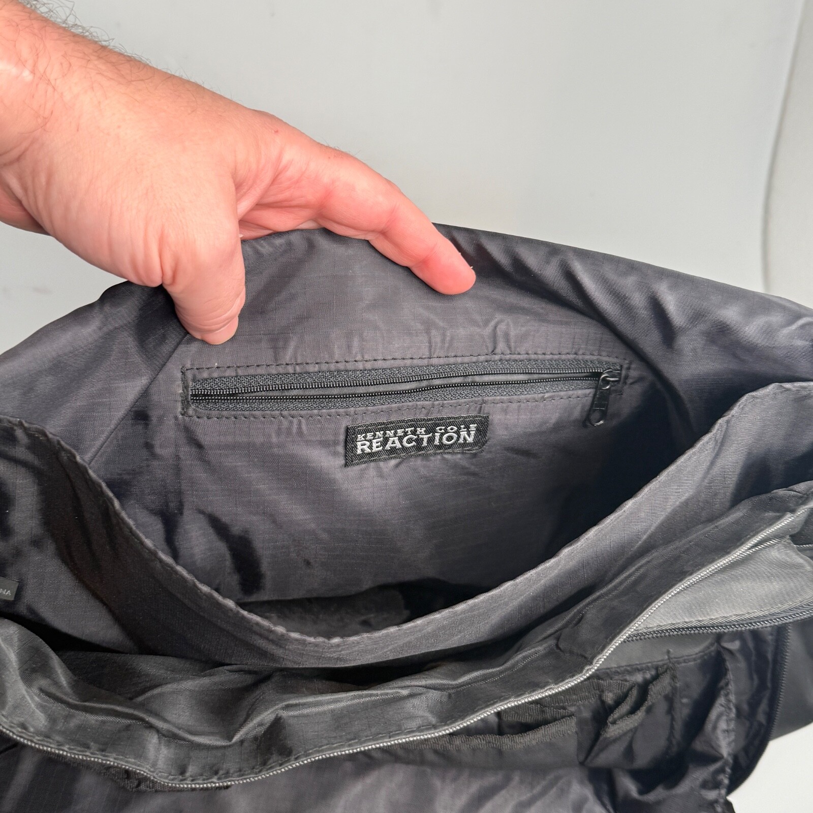 Kenneth Cole Reaction Black Messenger Laptop Bag 14.6” Satin PVC Organizer