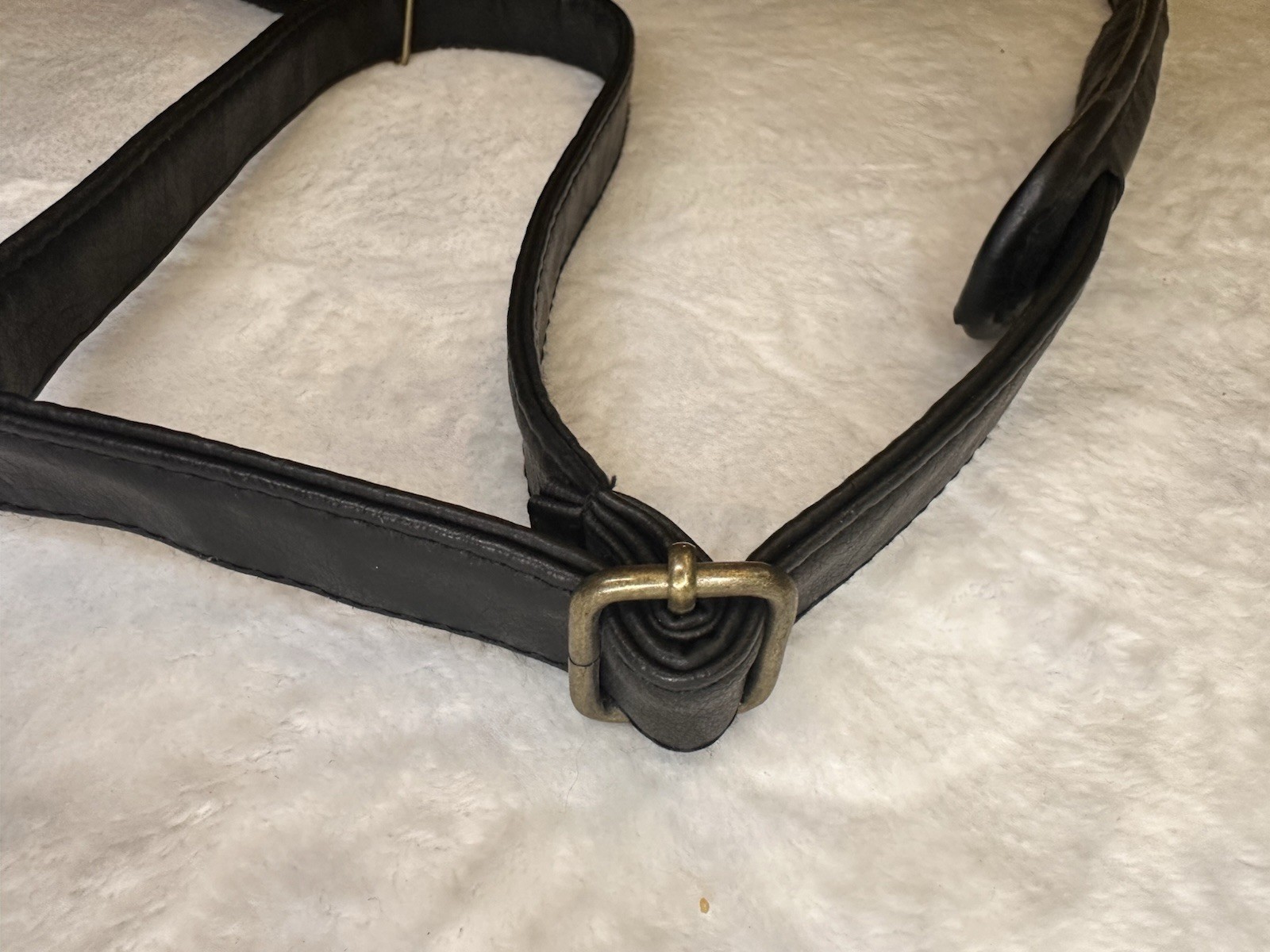 UIT Black Men’s Briefcase Shoulder Strap Zip/Button Inner/Outer Pockets