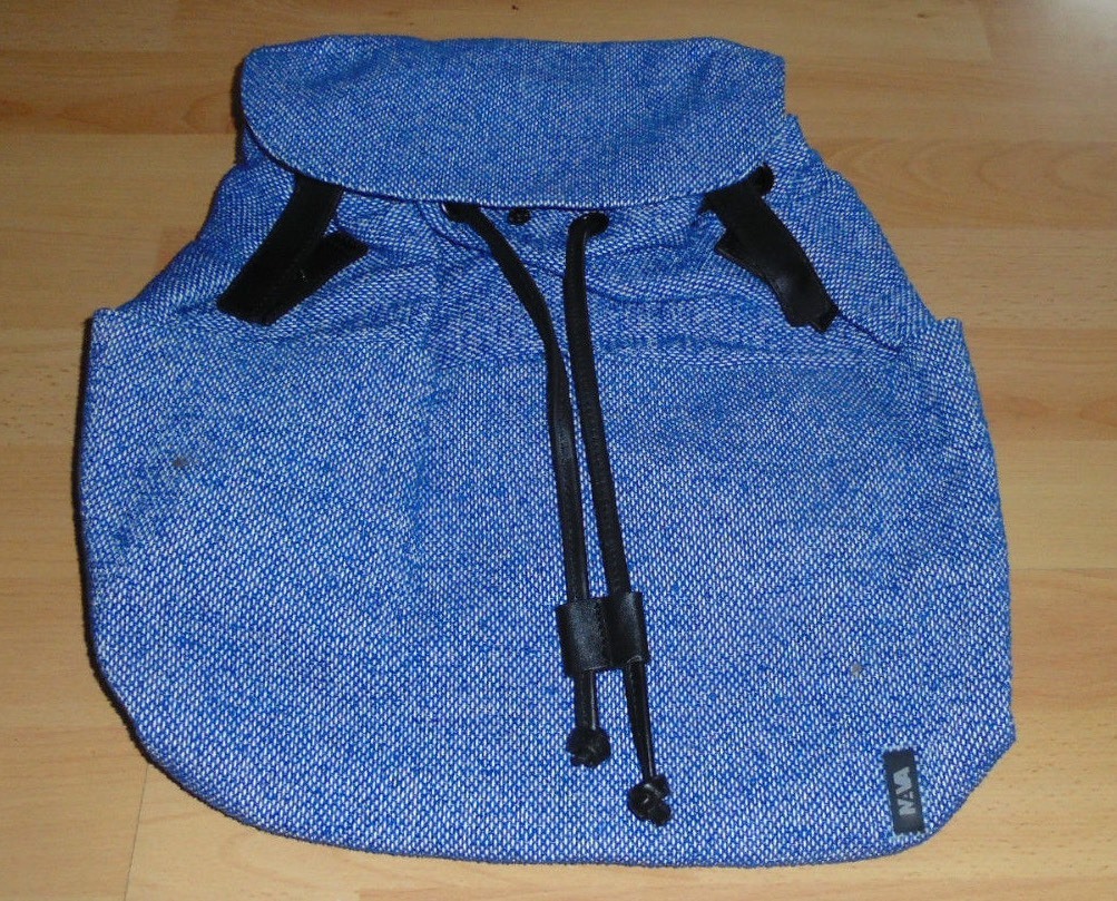Nava – N-Wool Backpack – Color Blue 34 x 26 x 15 cm.100% Wool Italy