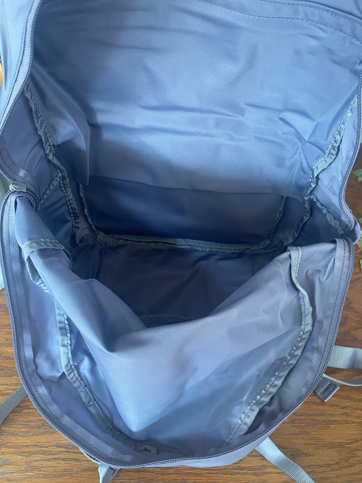 NWT TUMI LAVENDER PACKABLE BACKPACK FOLDABLE SHOULDER LARGE BAG TRAVEL CARRYON