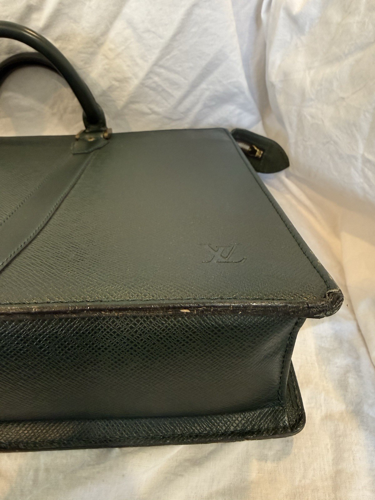 Auth Louis Vuitton Taiga Leather Briefcase Green Vintage 1997 Made In France