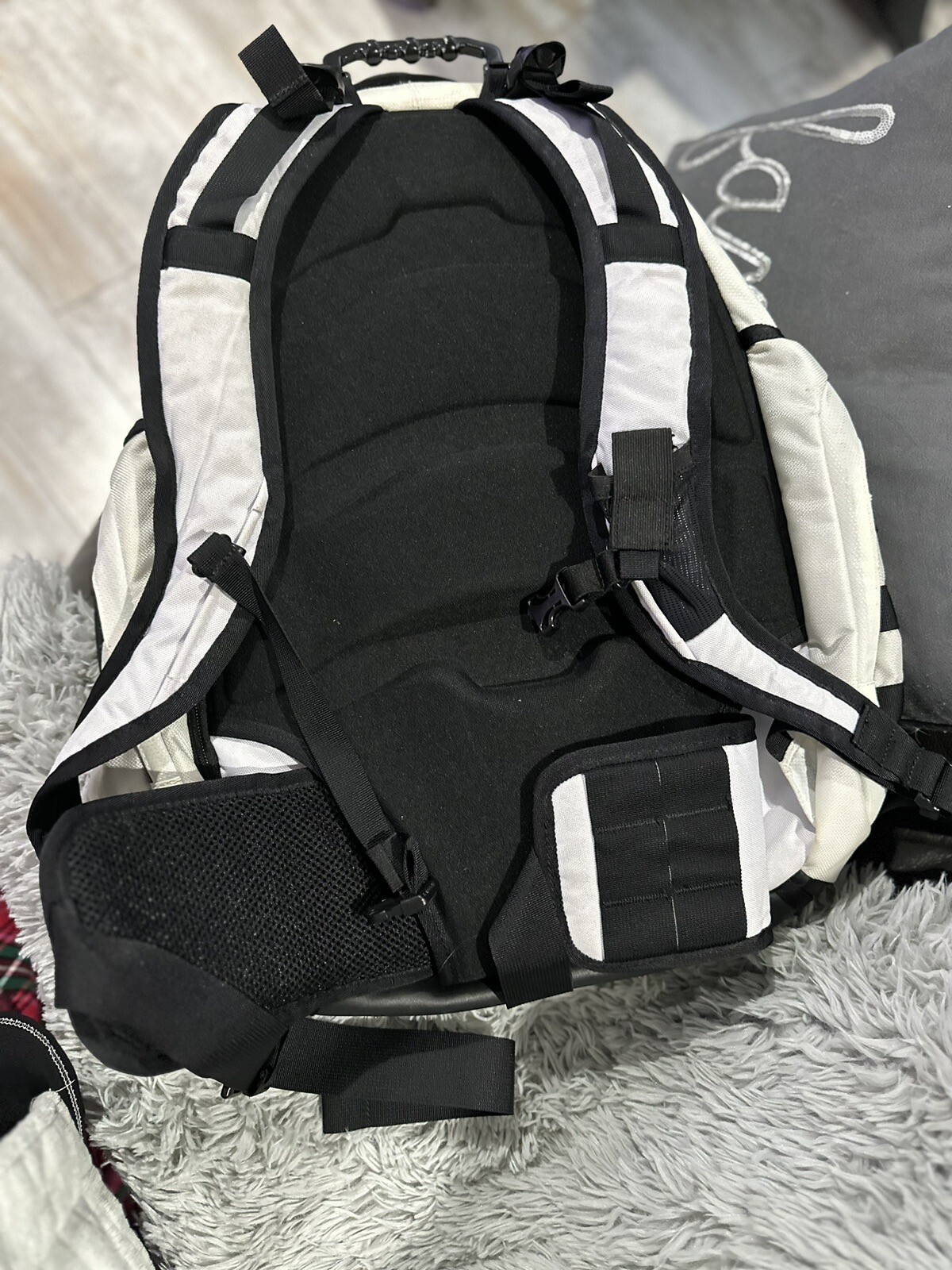 **RARE** Oakley White Kitchen Sink Backpack