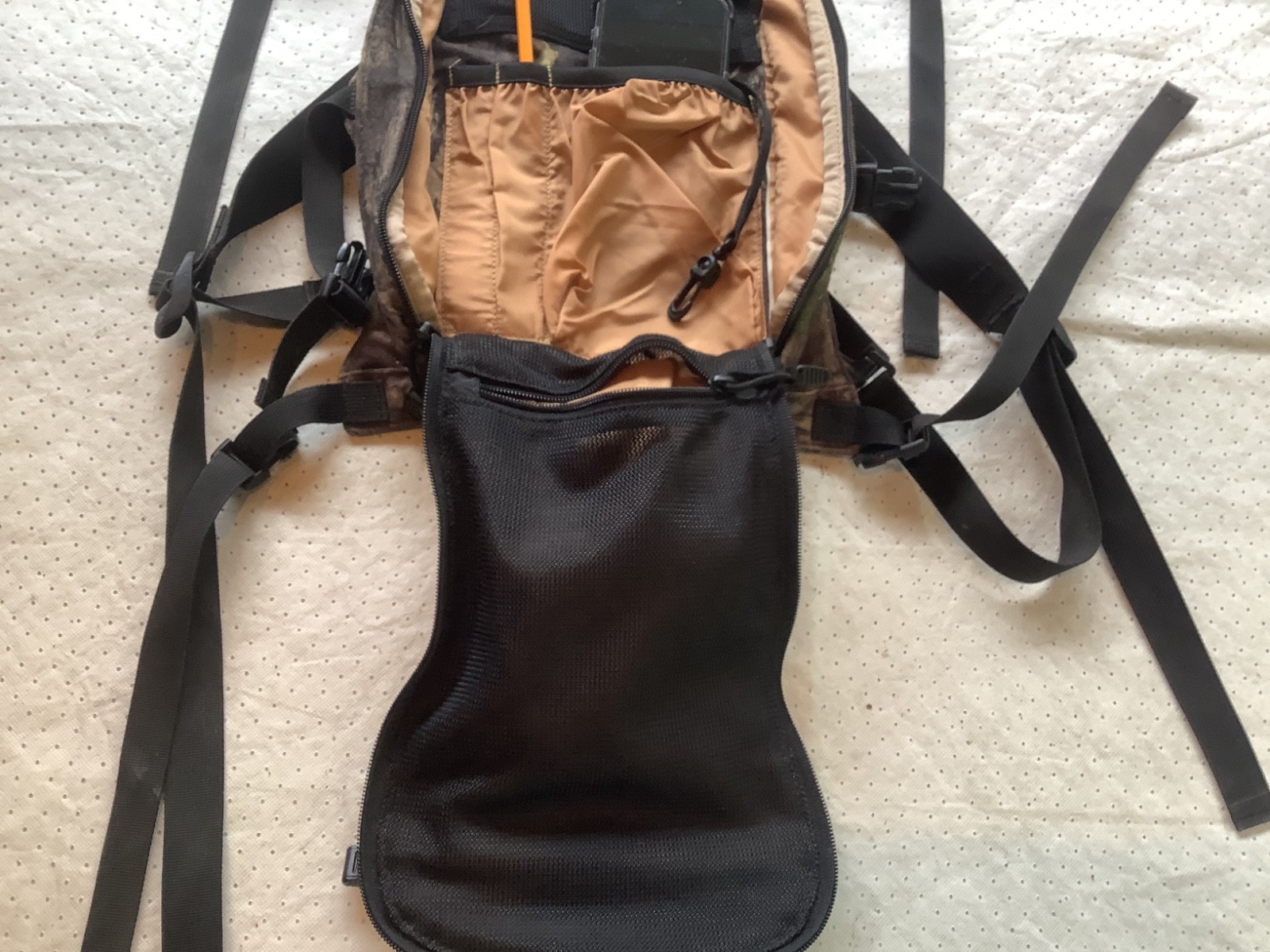 Cabela’s Como 5 Pocket Accessory Back Pack Used