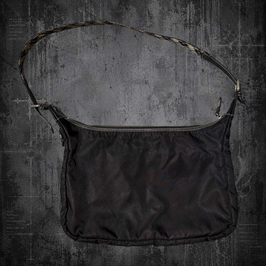 Authentic BURBERRY Shoulder Bag Black Nylon Leather 22cm x 34cm x 8cm Vintage