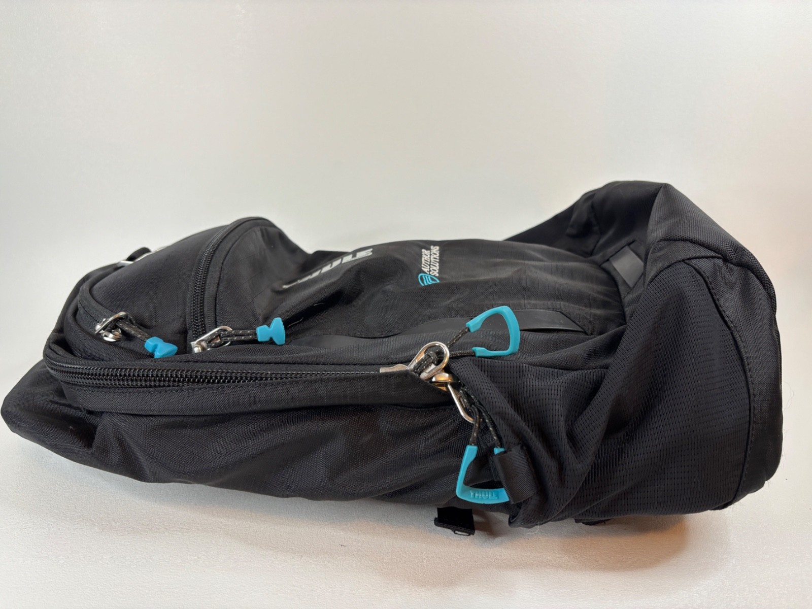 Thule EnRoute Strut Sunglass Backpack Black Hiking Daypack 15″ Laptop Travel Bag