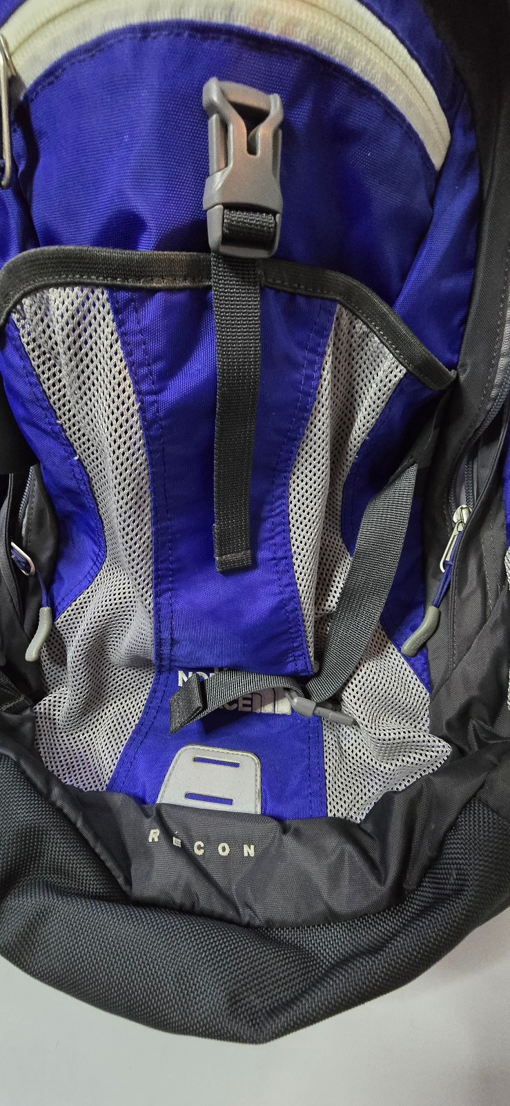 THE NORTH FACE Recon Blue & Gray Backpack for School Hiking Camping Everyday Bag
