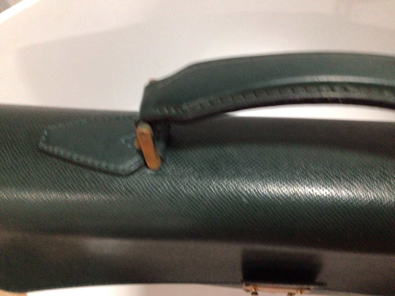 LOUIS VUITTON PARIS BRIEFCASE DOCUMENTS BAG – TAIGA / CODE MI0965 /GREAT