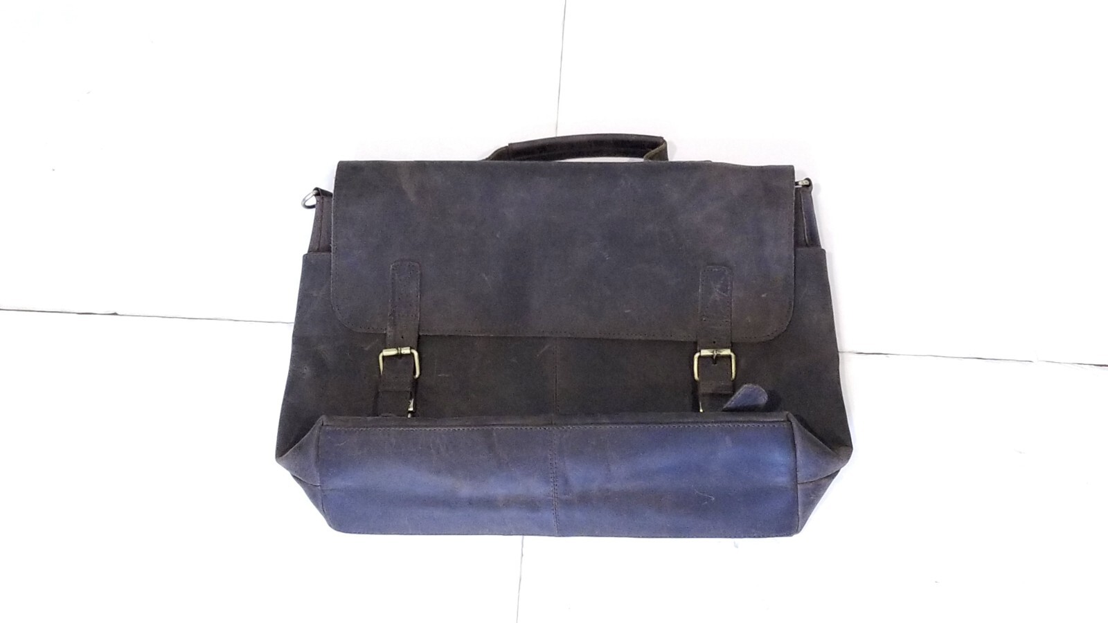 Komalc Brown Distressed Leather 18″ Messenger Bag