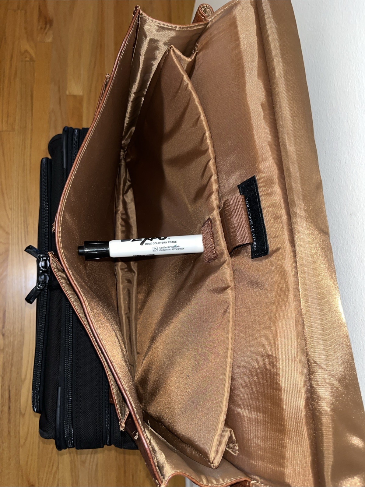 Wilsons Leather Messenger Bag Briefcase Laptop Shoulder Bag – Brown, EUC