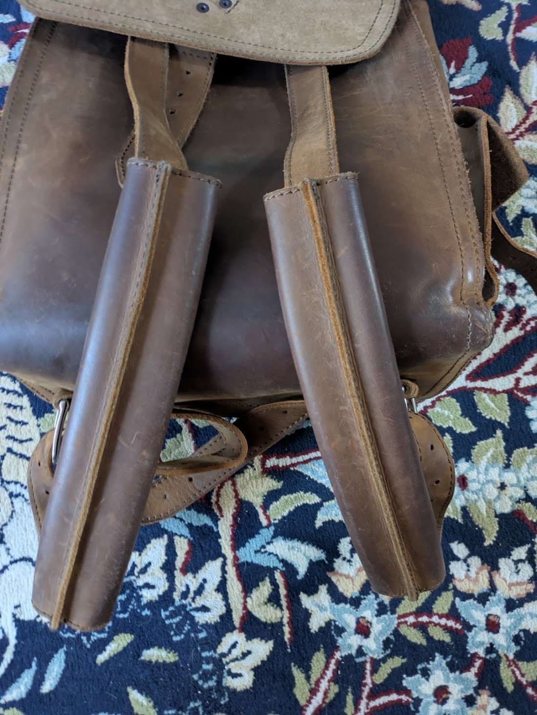 Saddleback Leather Co. Thin Front Pocket Backpack – (Tobacco)