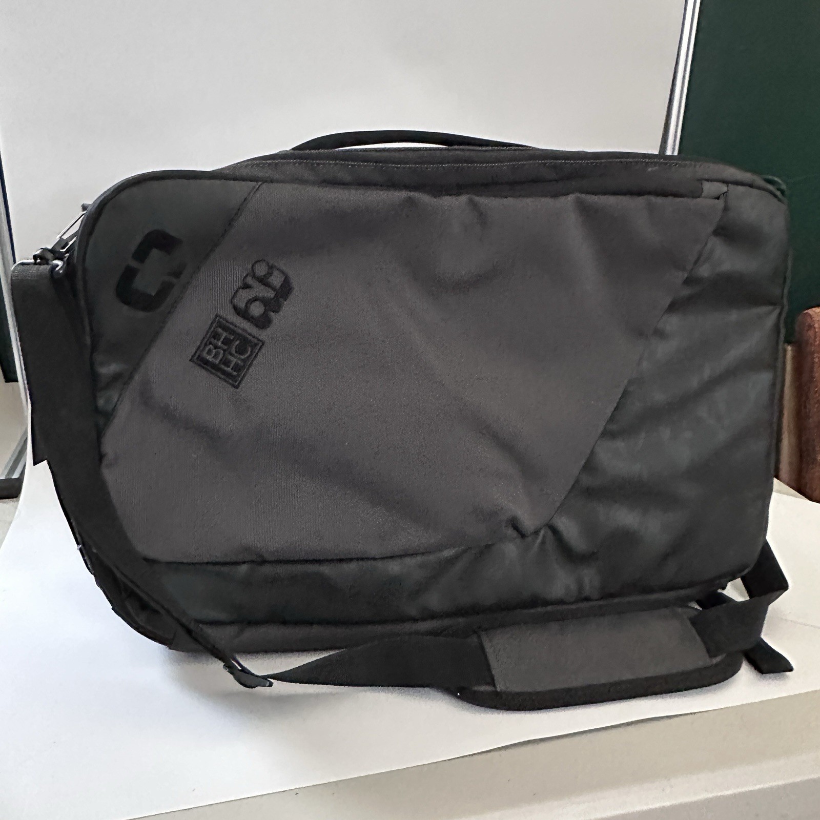Brand NEW NWT OGIO Convert Pack Dark Gray Travel & Laptop Backpack Retail $89