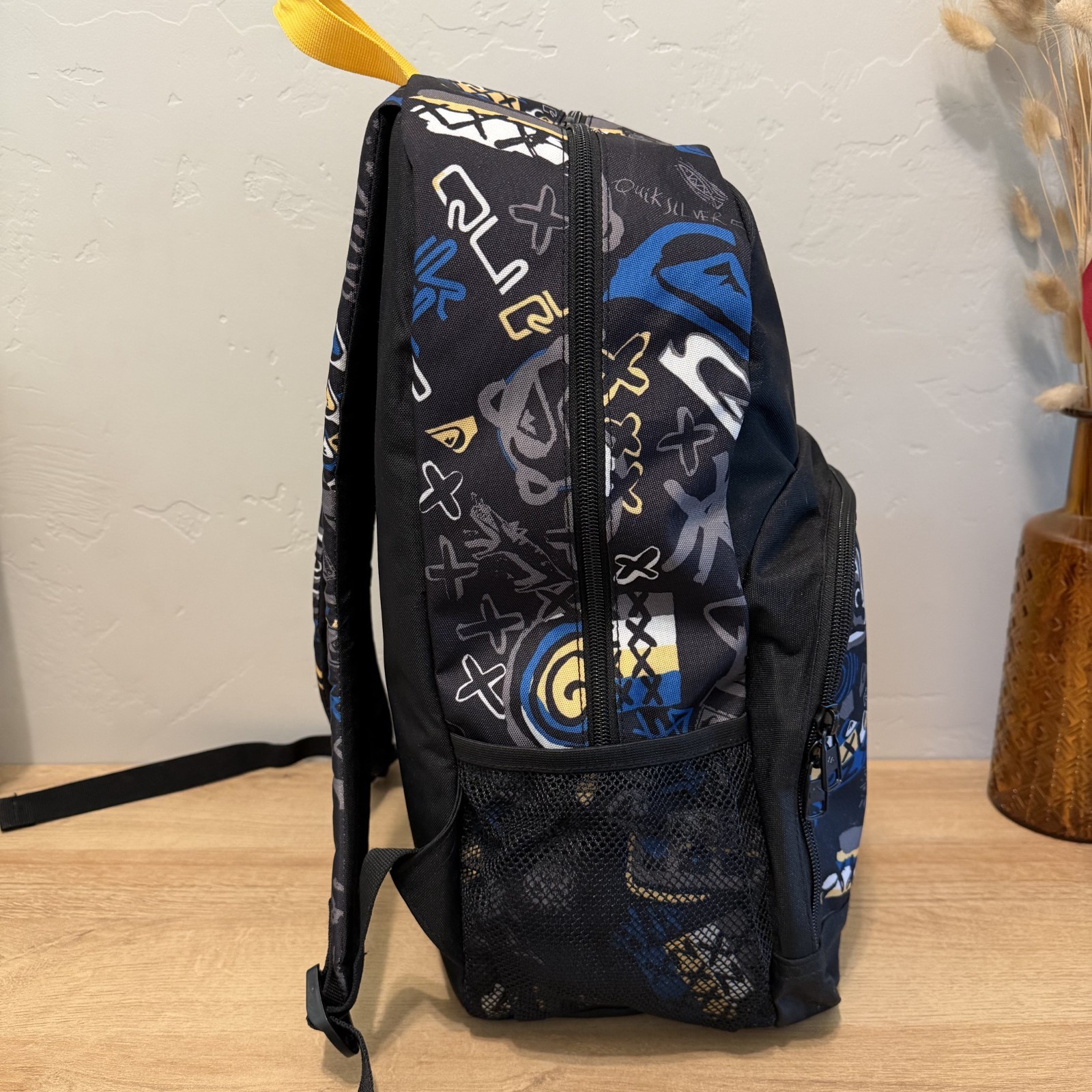 Quiksilver Backpack Y2K Style Skate Surf Graphic Black Blue School Bag