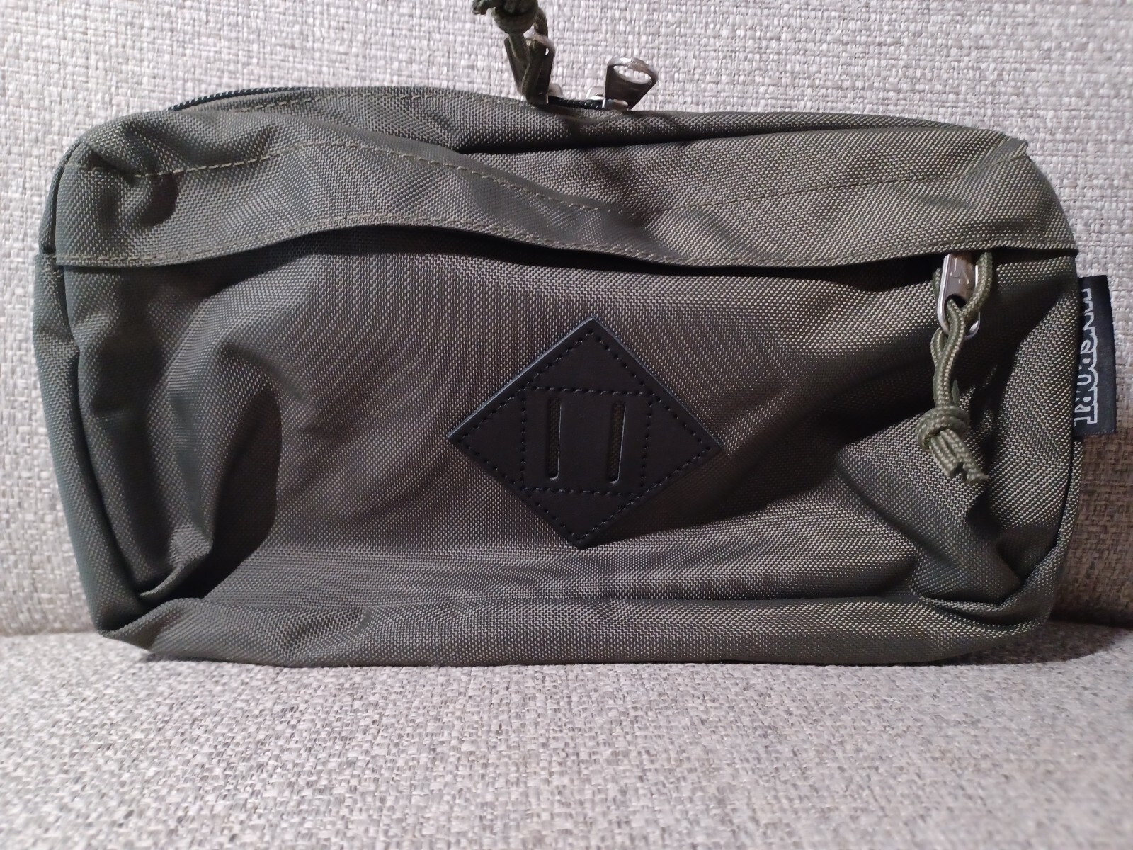 JansSport Hunter Green Adjustable Wasted Pack Bag With Two Compartments