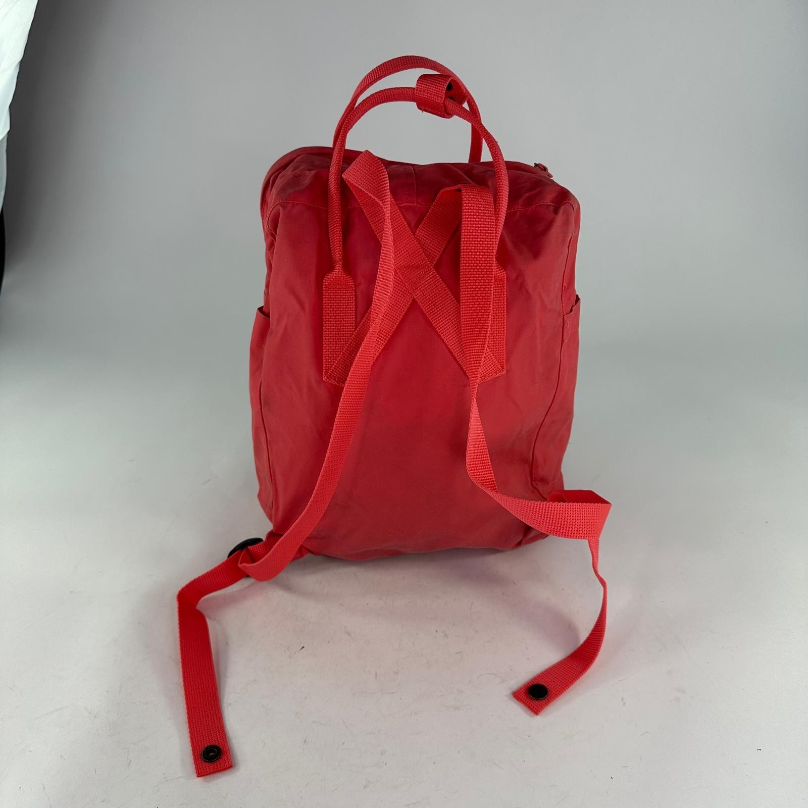 Fjallraven Kanken backpack Pink Medium Casual Bag Backpacks
