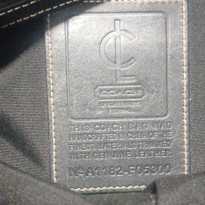 Coach Gray/Black Solid Messenger Bag, Adjustable Strap, Outer Pockets, Lined
