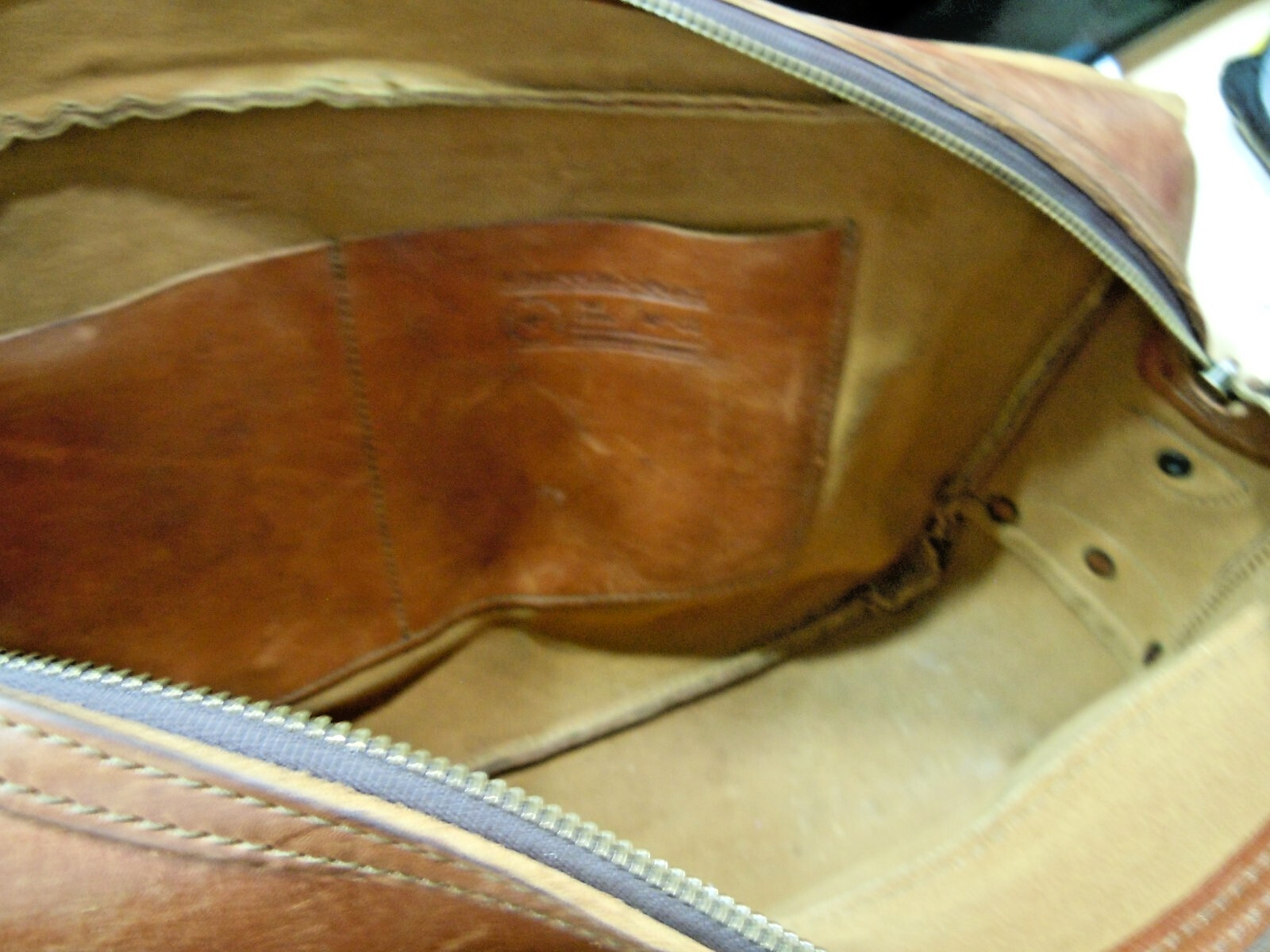 VTG Auth Whipping Post WP Standard Bison Concealed Carry Briefcase USA #2