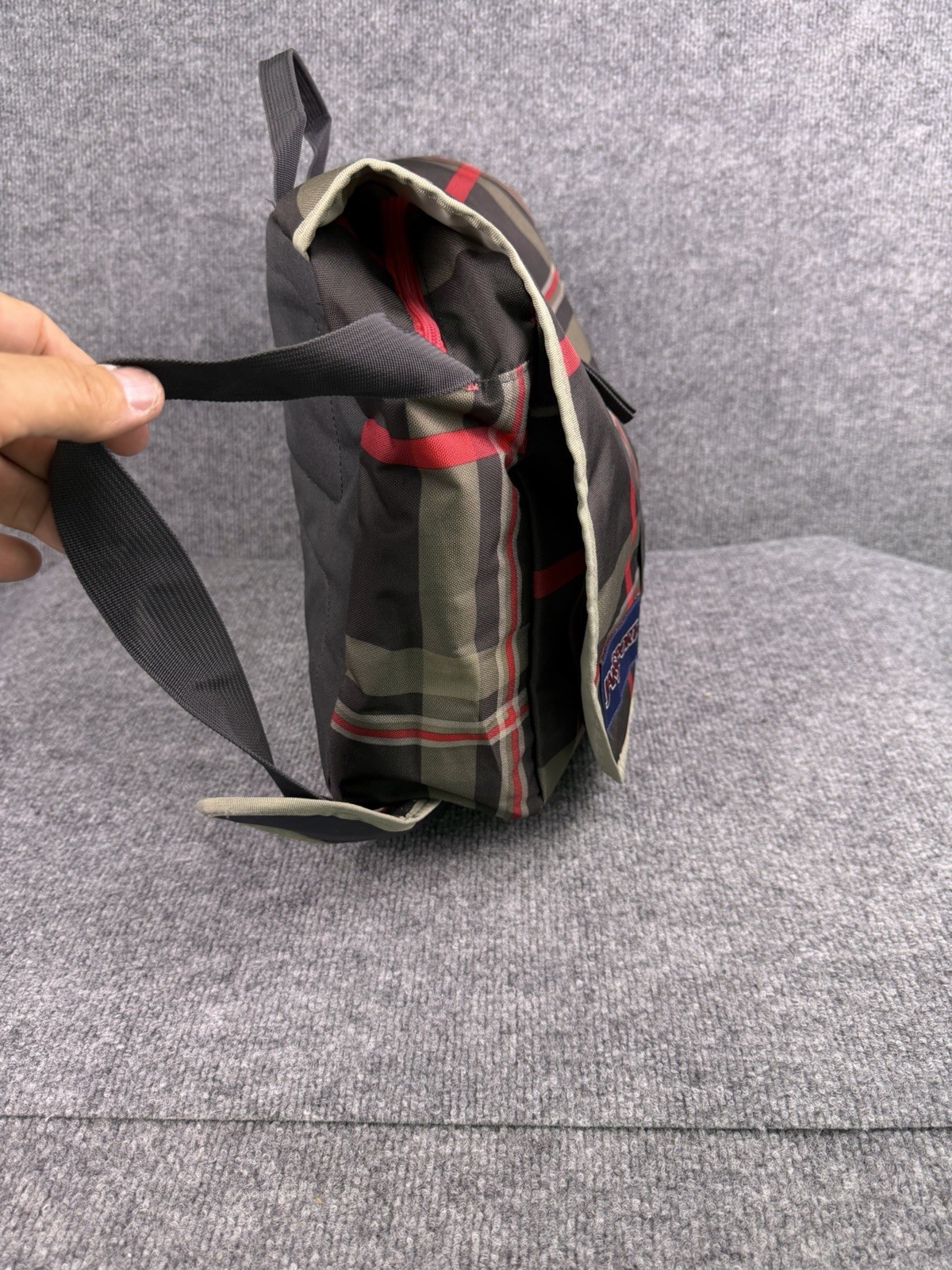 Jansport Black Multi Colored Checkered 14”x15”x4” Laptop Messenger Bag Excellent