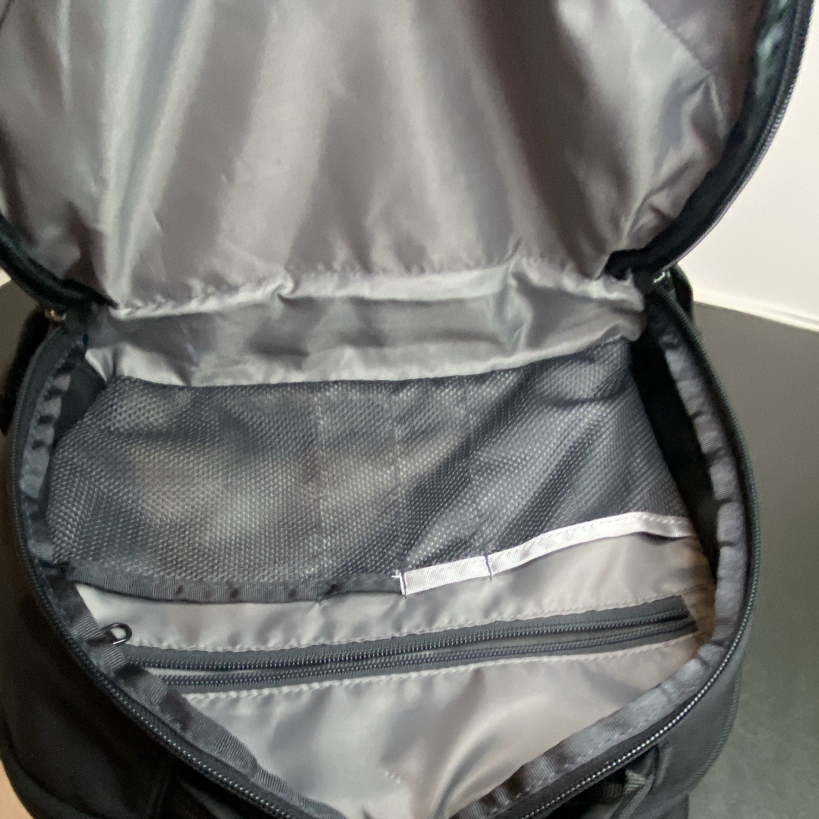 The North Face Jester Orange Backpack Flexvent and Laptop Space Ex Cond