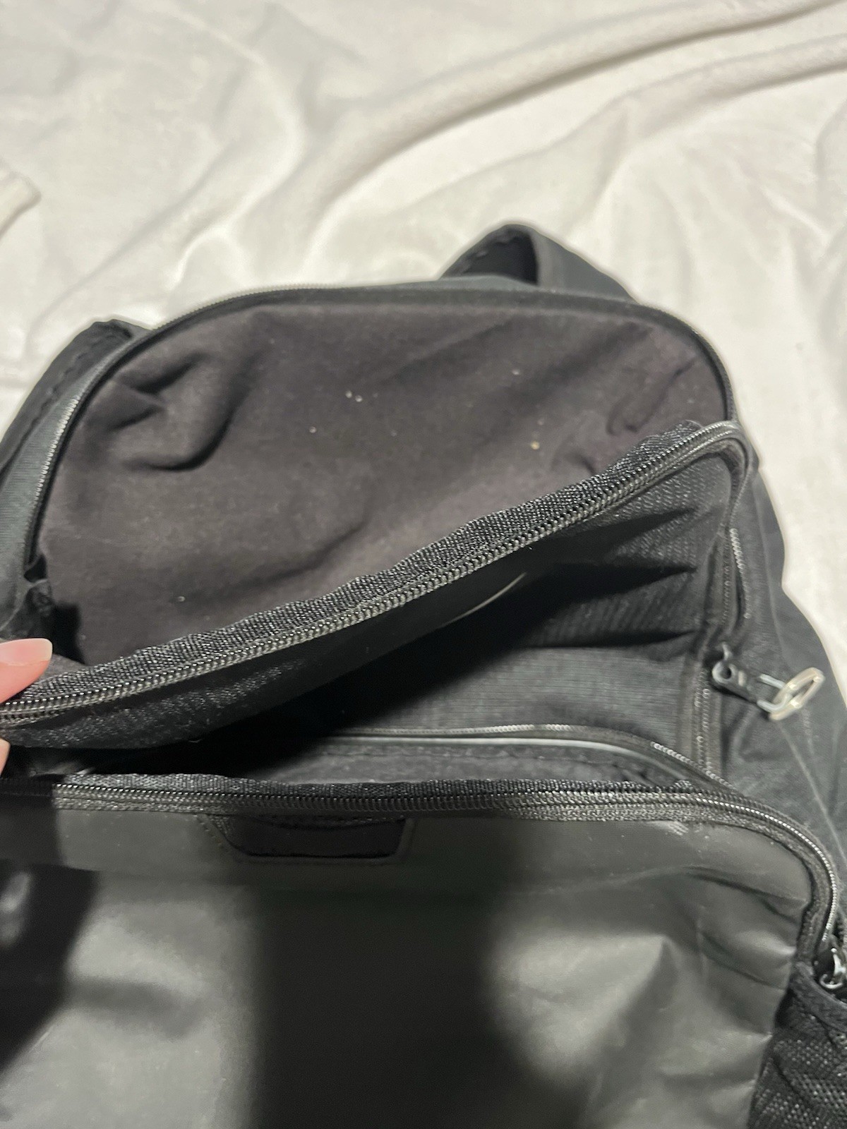 Nike Black Backpack Bookbag Zip Closure Padded Straps Outer Pockets