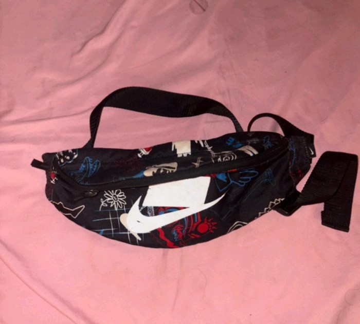 Nike Fanny Pack Red White Blue Patriotic Star Fruit