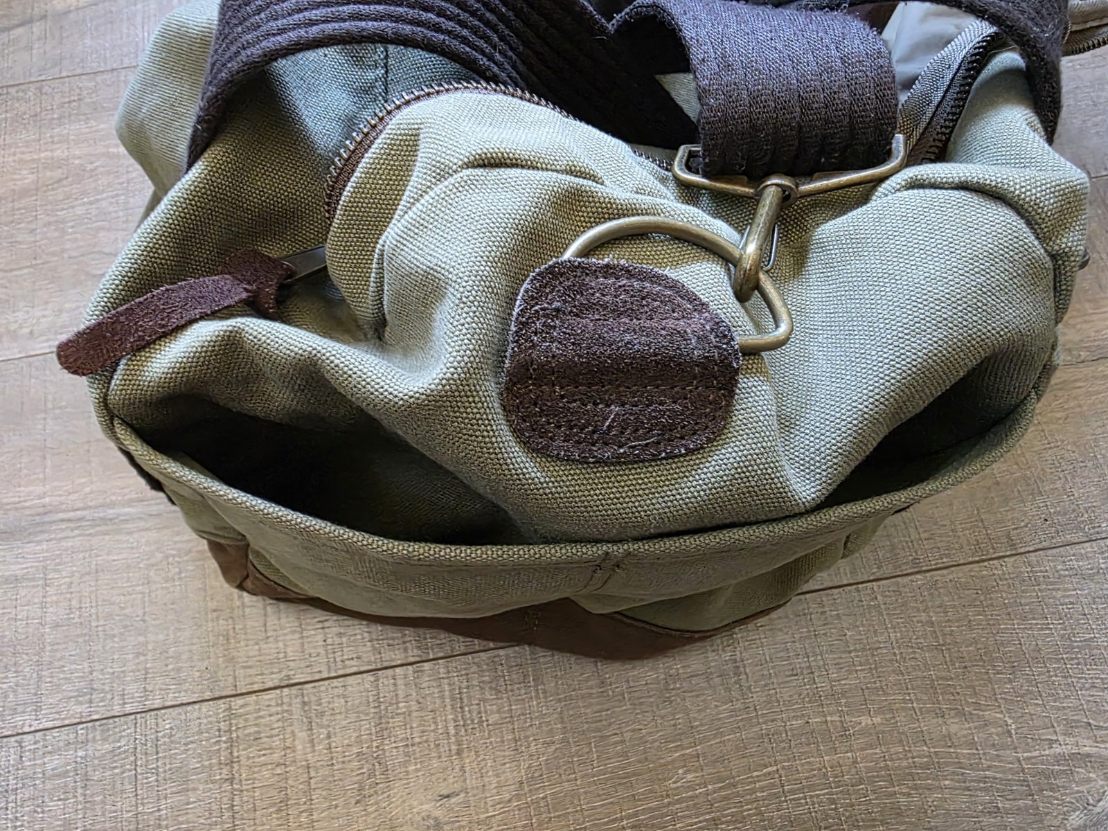 Brixton Bixby Convertible Canvas Duffle/Backpack 100% Cotton Canvas Brown
