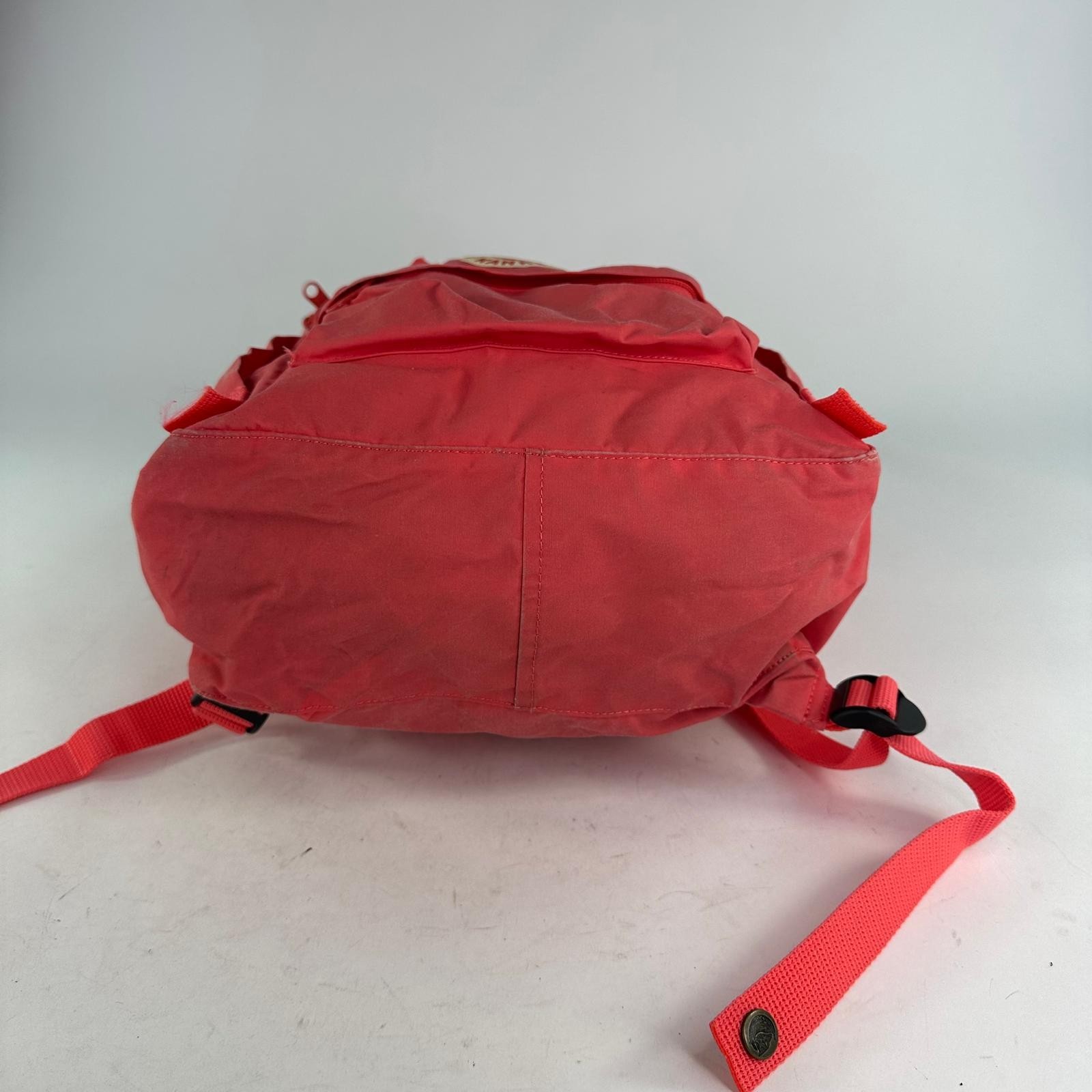 Fjallraven Kanken backpack Pink Medium Casual Bag Backpacks