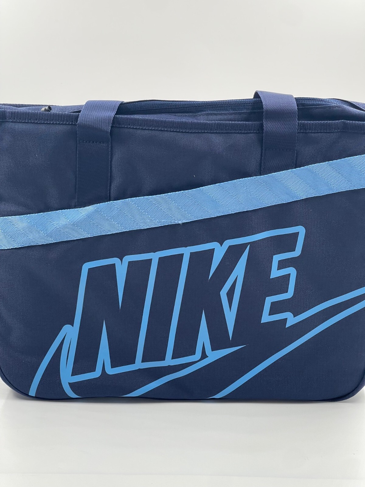 Nike Futura Sports 2-Way Tote Bag, 11.8 x 15.0 x 3.5 inches 9A2984-U90