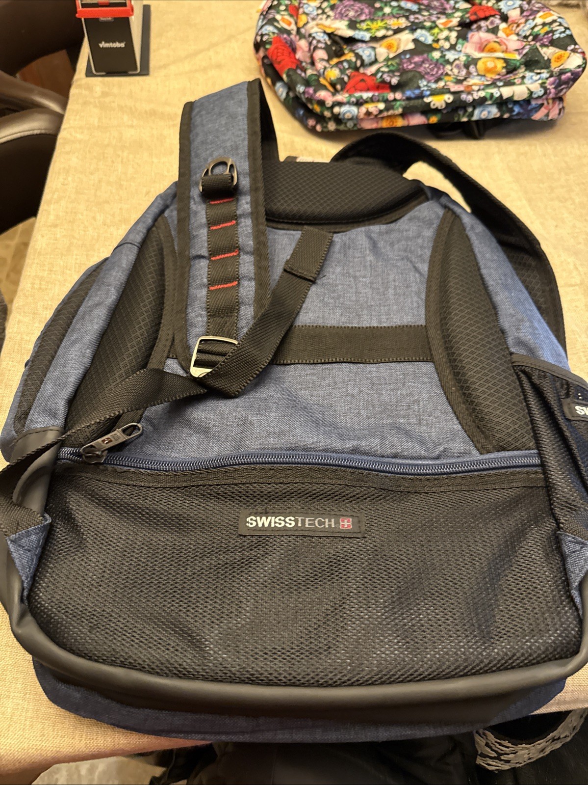 SwissTech Excursion 18″ TravelBackpack with USB Port New