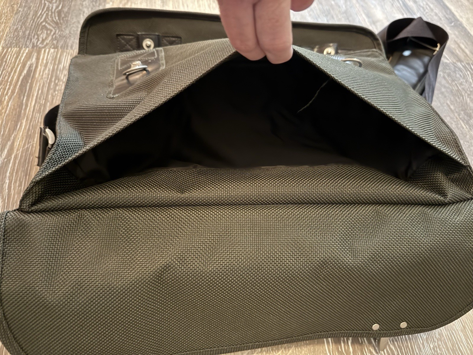Khaki Green Thick Canvas Computer, Work Bag Strong Heavy Latch’s Lots Pockets
