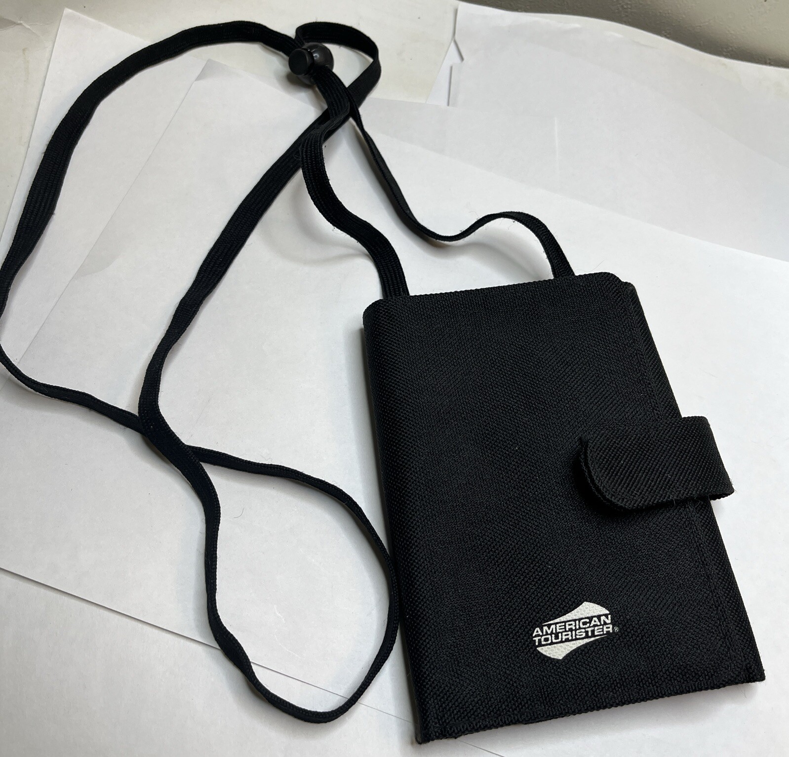 Vtg American Tourister Black Travel Wallet “Hidden Wallet” 5 1/2 x 4” Closed