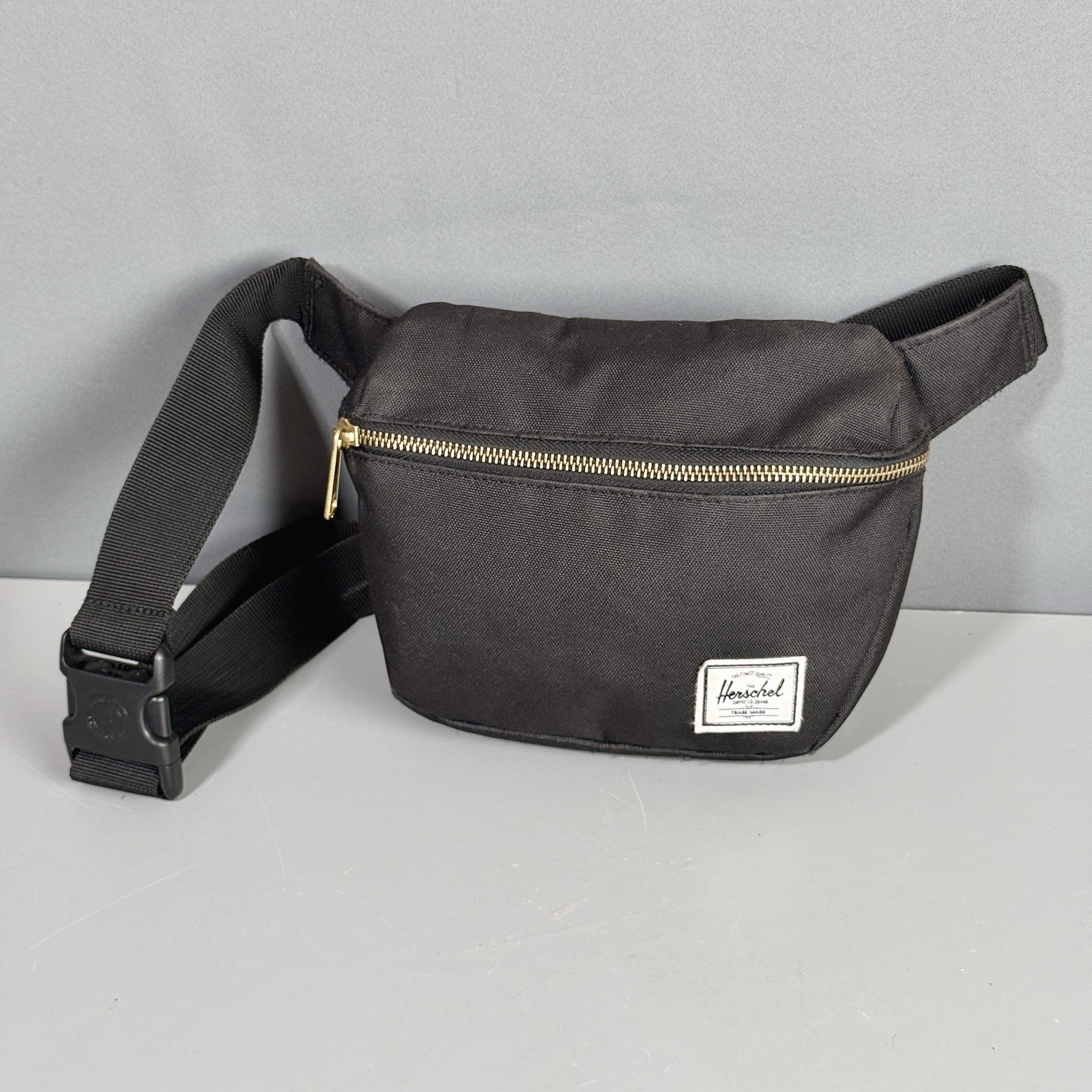 Herschel Supply Co Fifteen Hip Pack Black Waist Bag Adjustable Fanny Pack