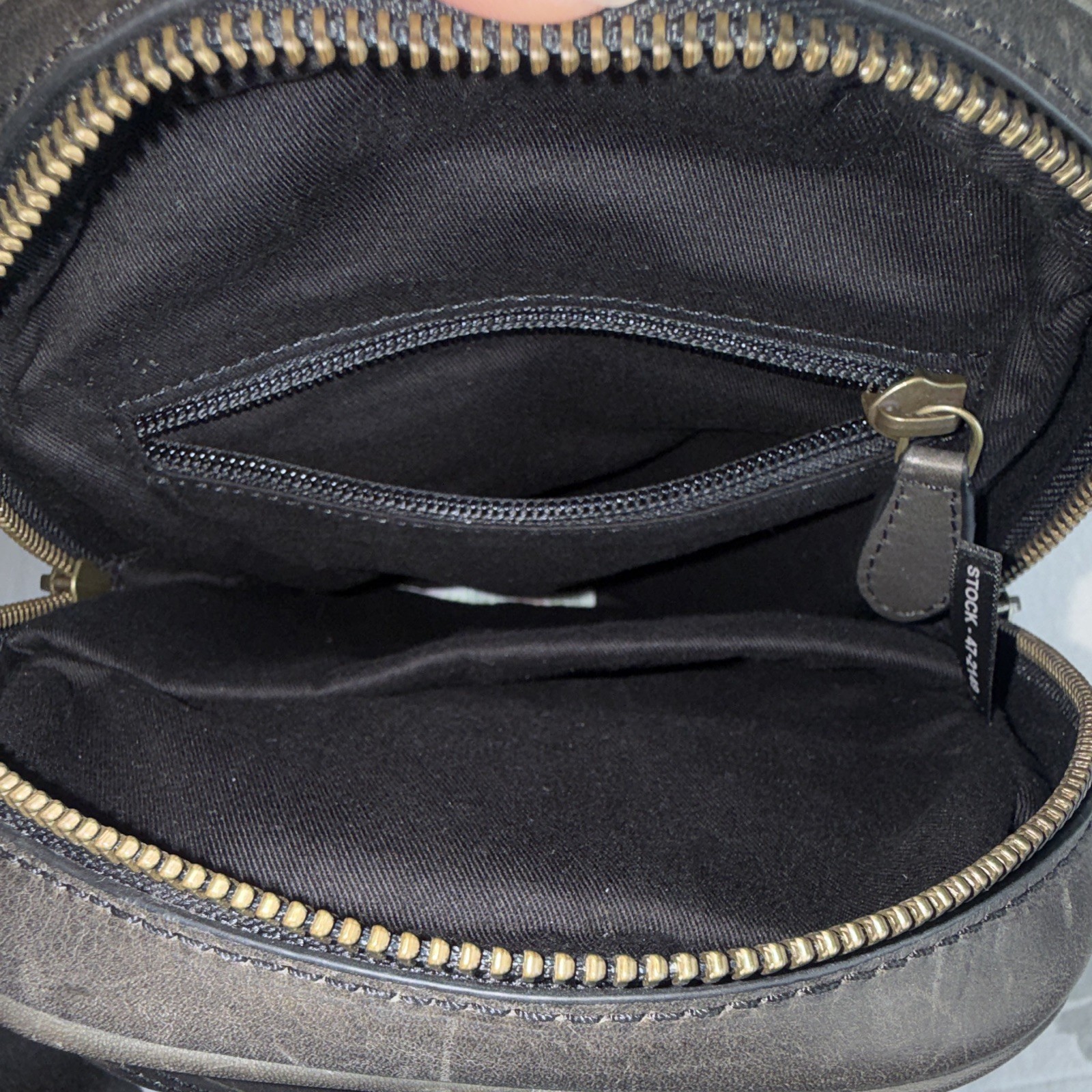 Johnston & Murphy Black Small Crossbody Sling Bag Zip, Adjustable Strap Leather