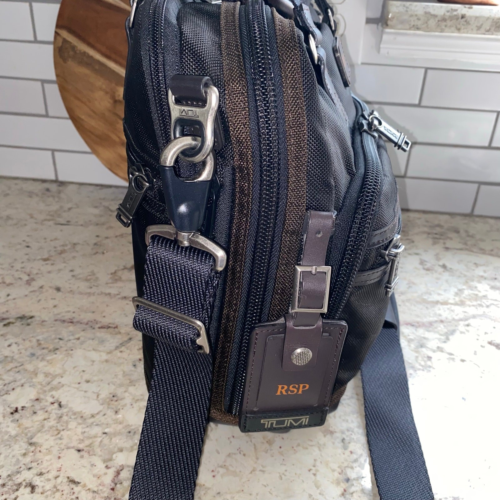TUMI $399 Alpha Bravo Andersen Slim Commuter Briefcase Black Brown EUC
