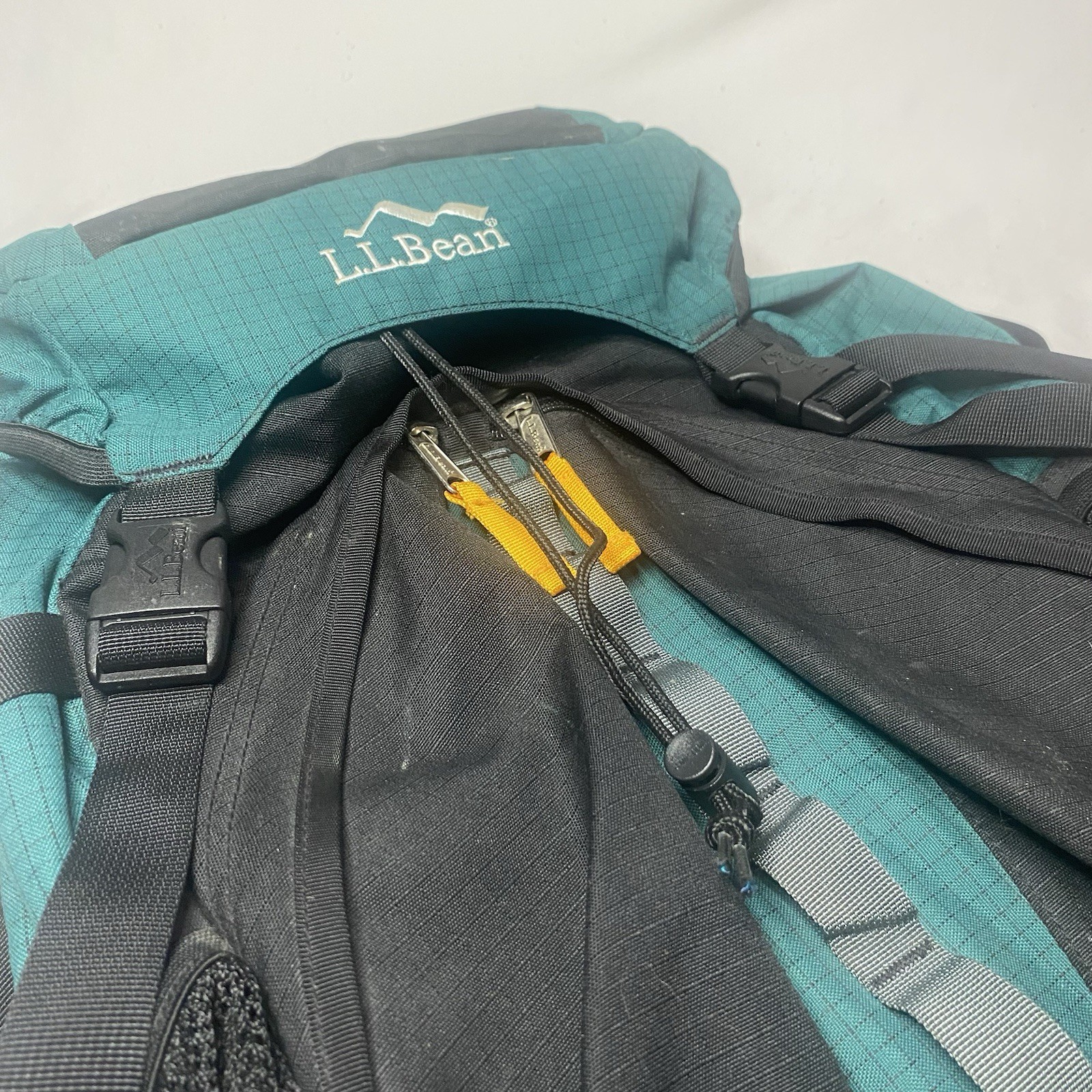 LL Bean Backpack OKT88 Day Padded Pack Classic Green Outdoors Hiking