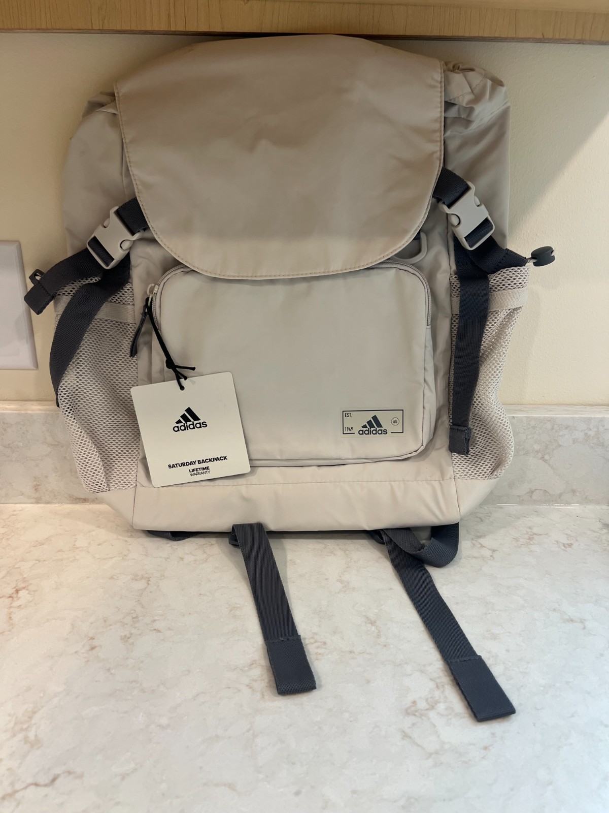 adidas Saturday Sport Unisex Compact Beige/Gray New With Tags