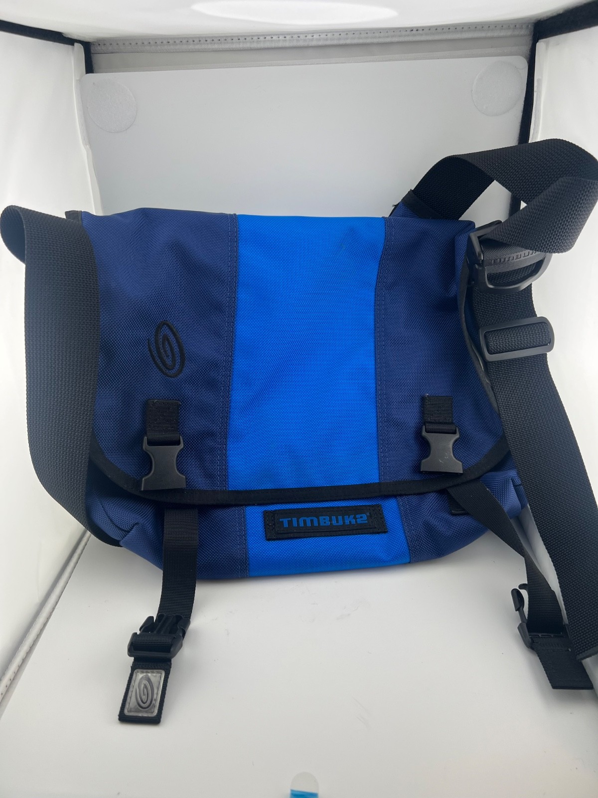 Timbuk2 Classic Messenger Bag Blue Two Tone Color Block Commuter Laptop Medium