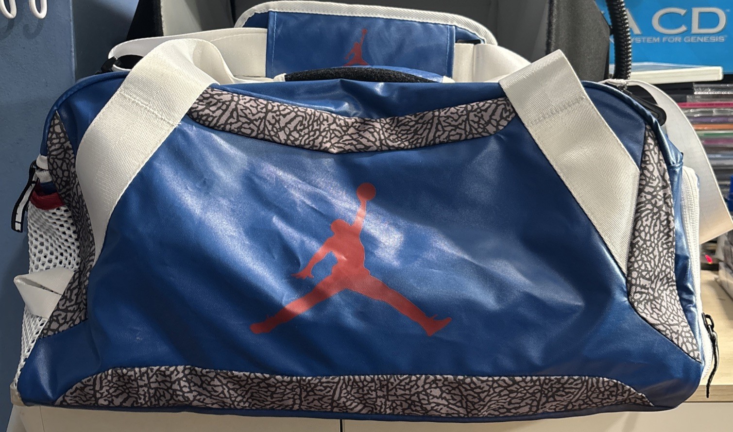 Nike Air Jordan Retro 3 III True Blue Duffle Gym Bag White Cement Red Elephant