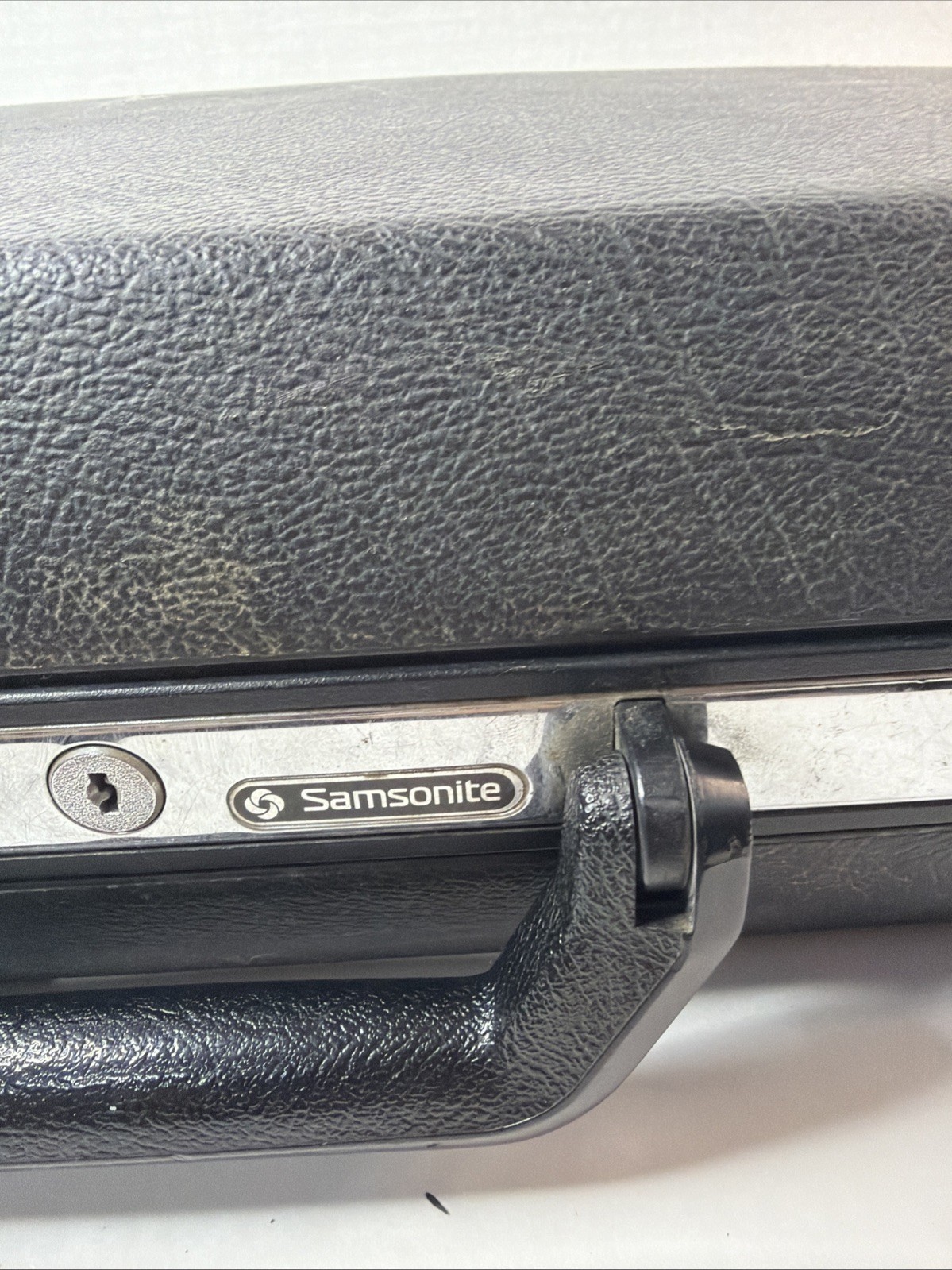 Samsonite Classic Gray Hard Shell BriefCase 18×13.5″ No Key VTG Office