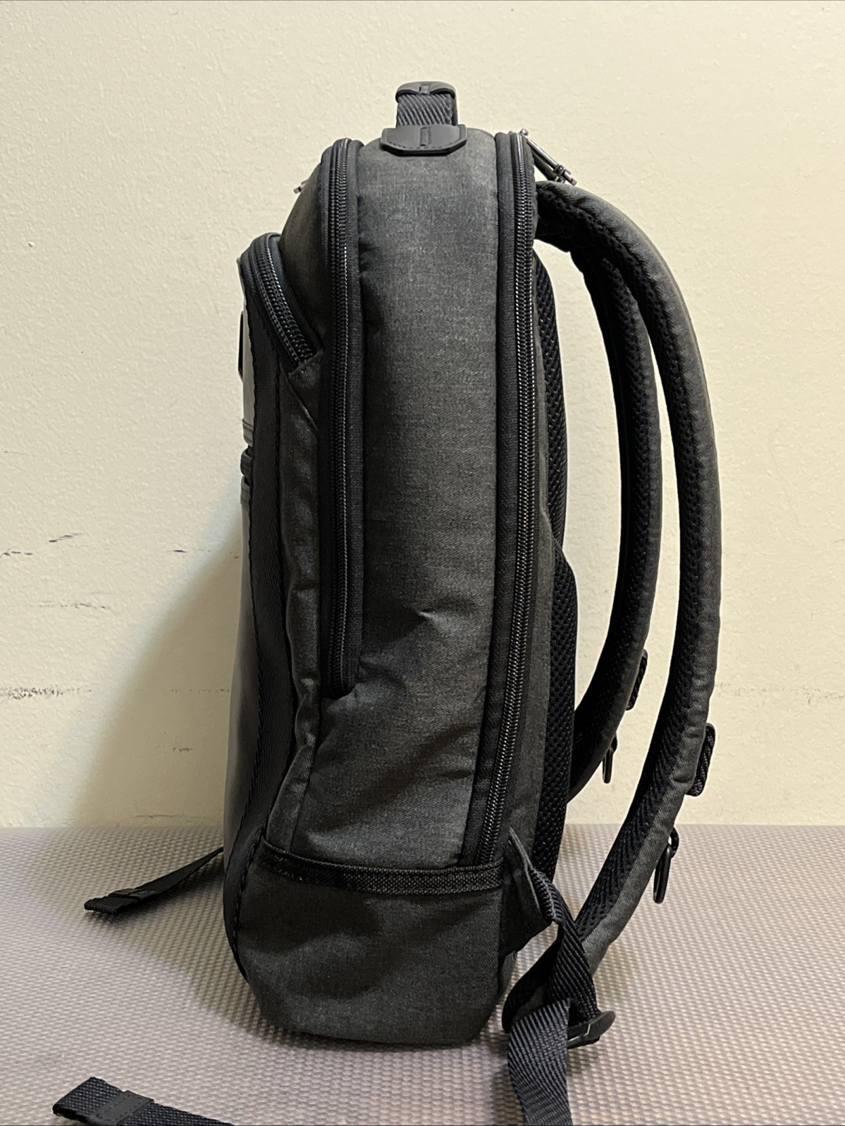 Tumi Alpha Bravo Davis Backpack Laptop Carry Bag Nylon Leather 232682GT3 – EUC