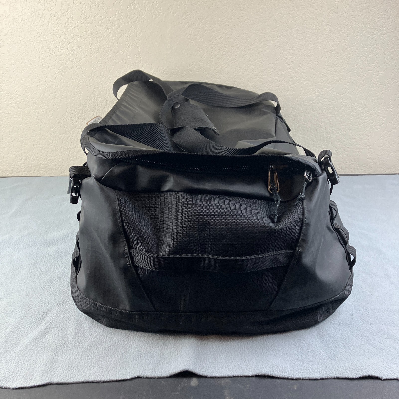 Patagonia Bag One Size Large Black Hole Duffel 55L Travel *No Shoulder Strap