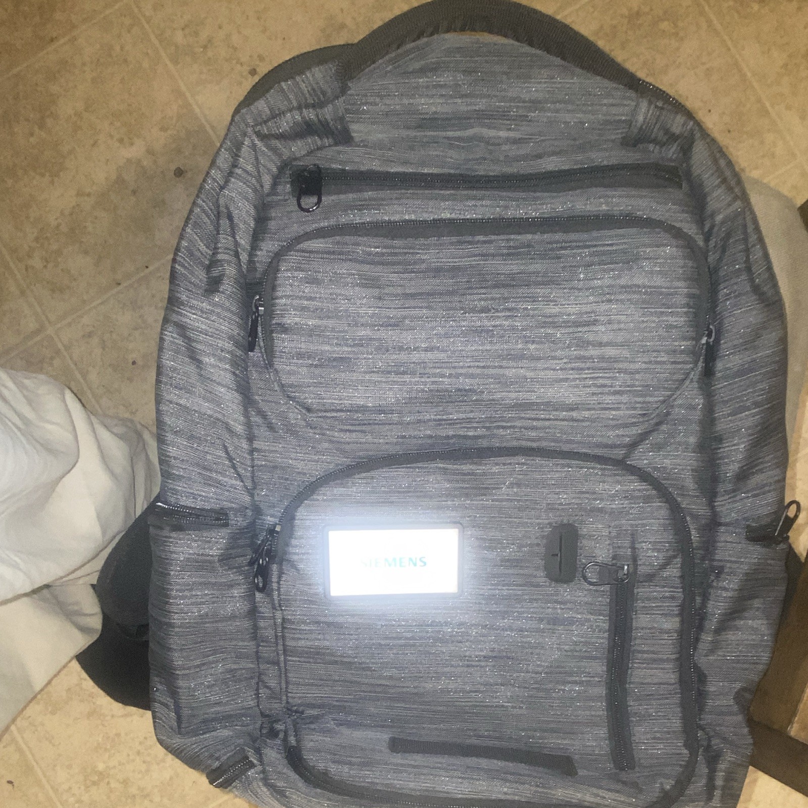 Siemens Heathered Gray/Black Large Unisex Backpack, Zip, Pad Straps, 4 pockets